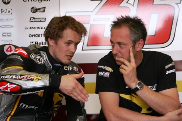 Mika Kallio, Michael Barhtolomy συζητούν για την Moto1